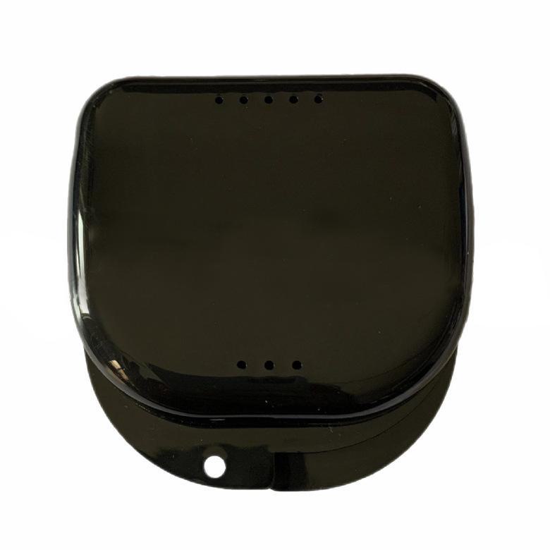 

Коробка для хранения ортодонтических ретейнеров для брекетов чёрный