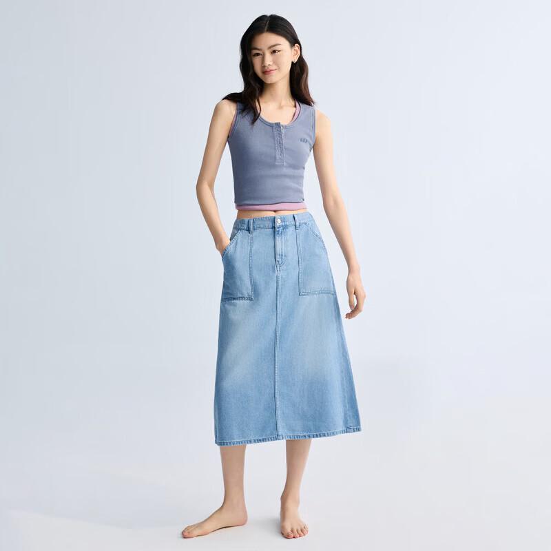 GAP Women's Logo Embroidered Rib Knit Henley Vest