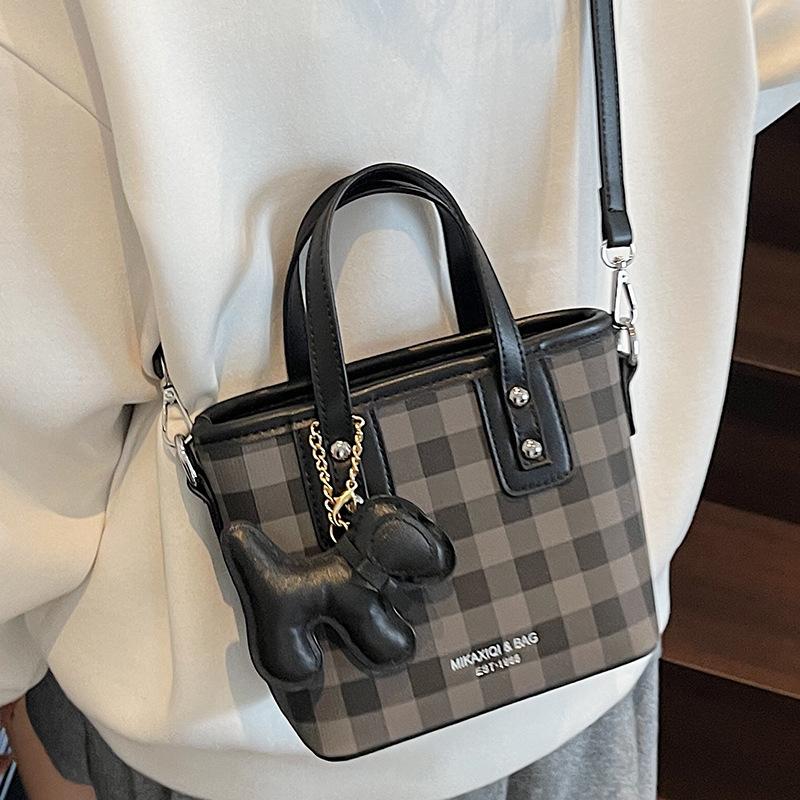 Fashionable Bag Stylish Bucket Bag High Appearance Level Retro Single-shoulder Bag Crossbody Women's Bag