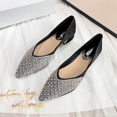 Frühlingsschuhe im neuen Stil mit französischer Presse und Diamanten, ein Pedal, spitze Zehenpartie, dicker Absatz, große Damenschuhe