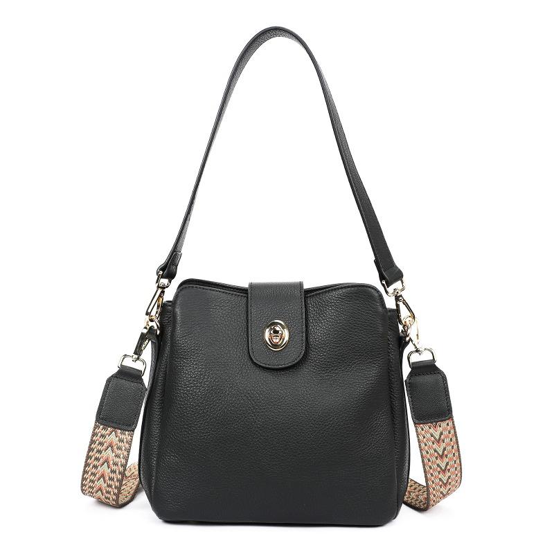 Genuine Leather Single-shoulder Bag Versatile for Women,Crossbody Bag Fashionable and Trendy Women's Bag