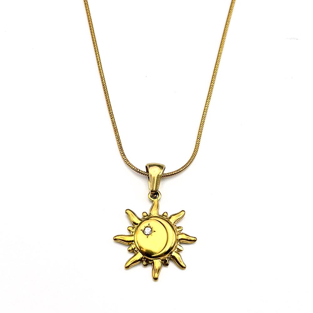 Vintage Chic Sun Moon Pendant Necklace Stainless Steel Rhinestone Gold Color Fashion Jewlery Accessories Women Men Couple Gift
