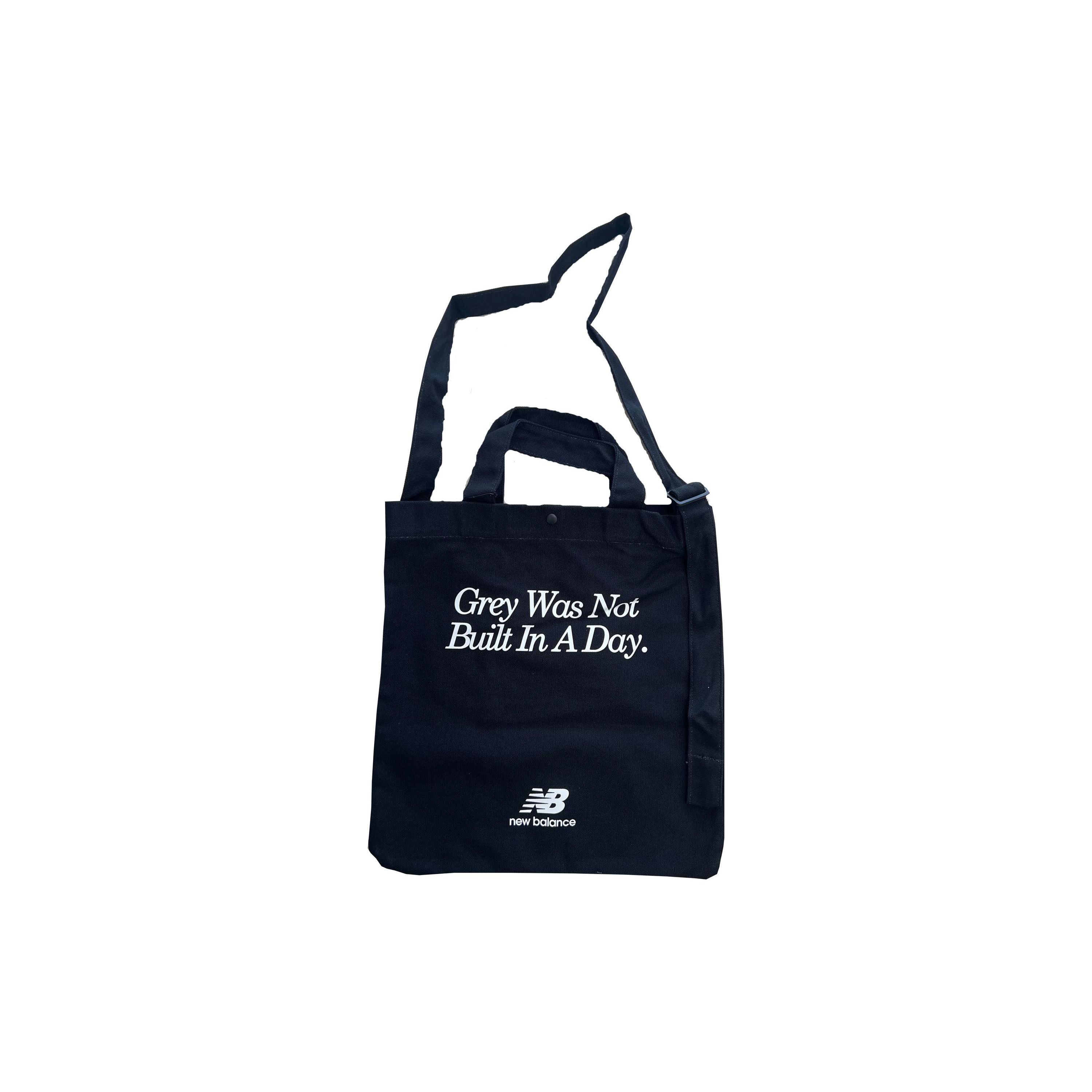 

New Balance Versatile Sports Casual Magnetic Closure Fabric Tote Bag Shopping Bag Shoulder Handbag Regular Unisex Couple Black LAB13638-BK Black