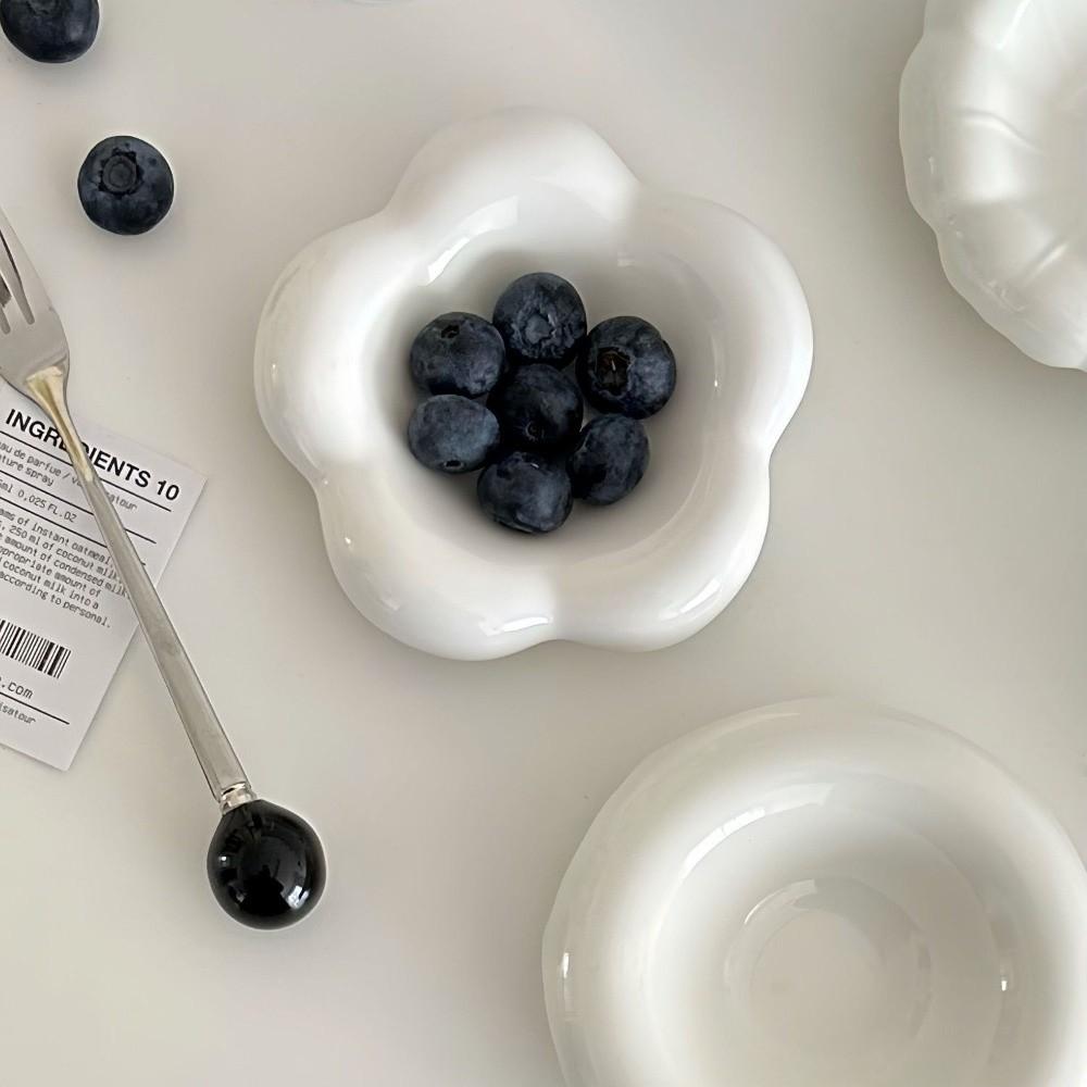 Nordic Flavor Ceramic Sauce Bowl Heart Flowers Shaped Snack Dip Cute Seasoning Plate  Snack Dip
