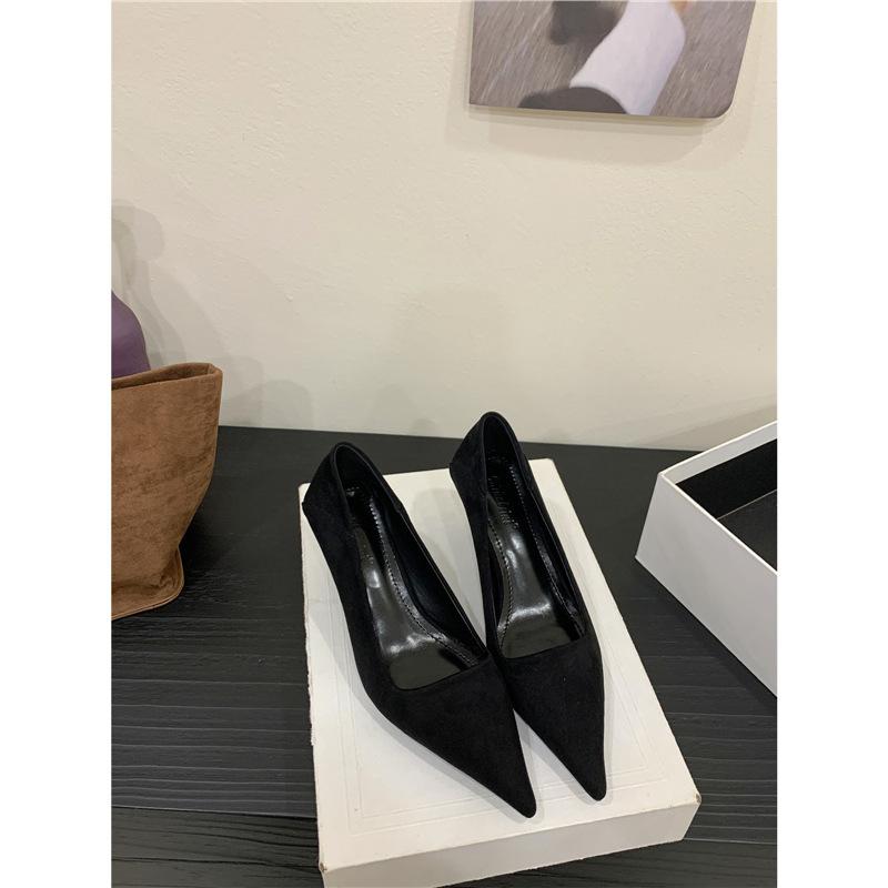 Damen High Heels Herbst 2025 neu Feenstil dünner Absatz spitze Zehenpartie flacher Ausschnitt mittlerer Absatz Einzelne Schuhe Pendler Arbeitsschuhe Damen