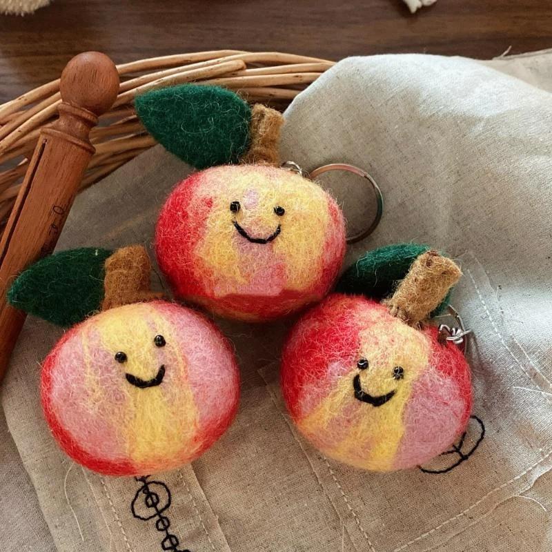 Eco-Friendly Felt Green Vegetable Keychain Adorable Lightweight Bag Pendant Schoolbag Ornament for Students Daily Use