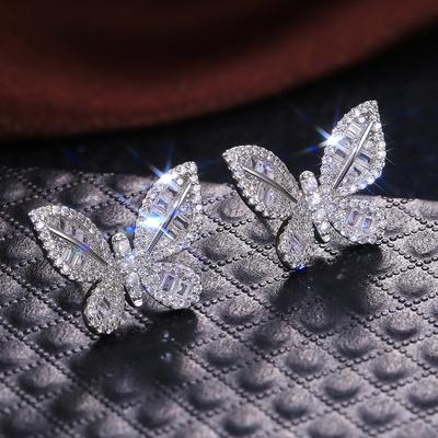 Ny delikat sommerfugl ørepynt for kvinner Full Pave CZ Stone Bryllup Forlovelsesfest Fint tilbehør Skjønnhetssløyfe øredobber