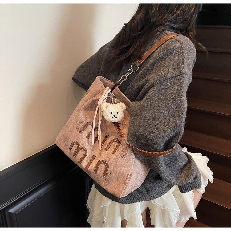 High-value Work Commute Summer Tote Bag Large-capacity New Shoulder Bag Commuter Bag