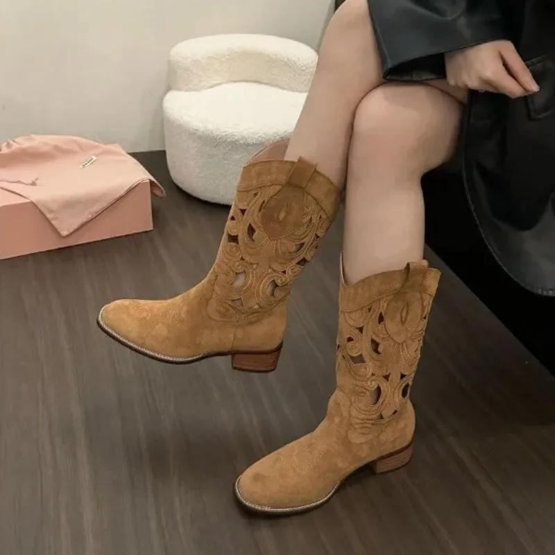 Women Boots Retro Suede Casual Boots Chunky Heels Cowboy Boot Classic Embroidery Western Boots for Women Hollow-out Design Boot