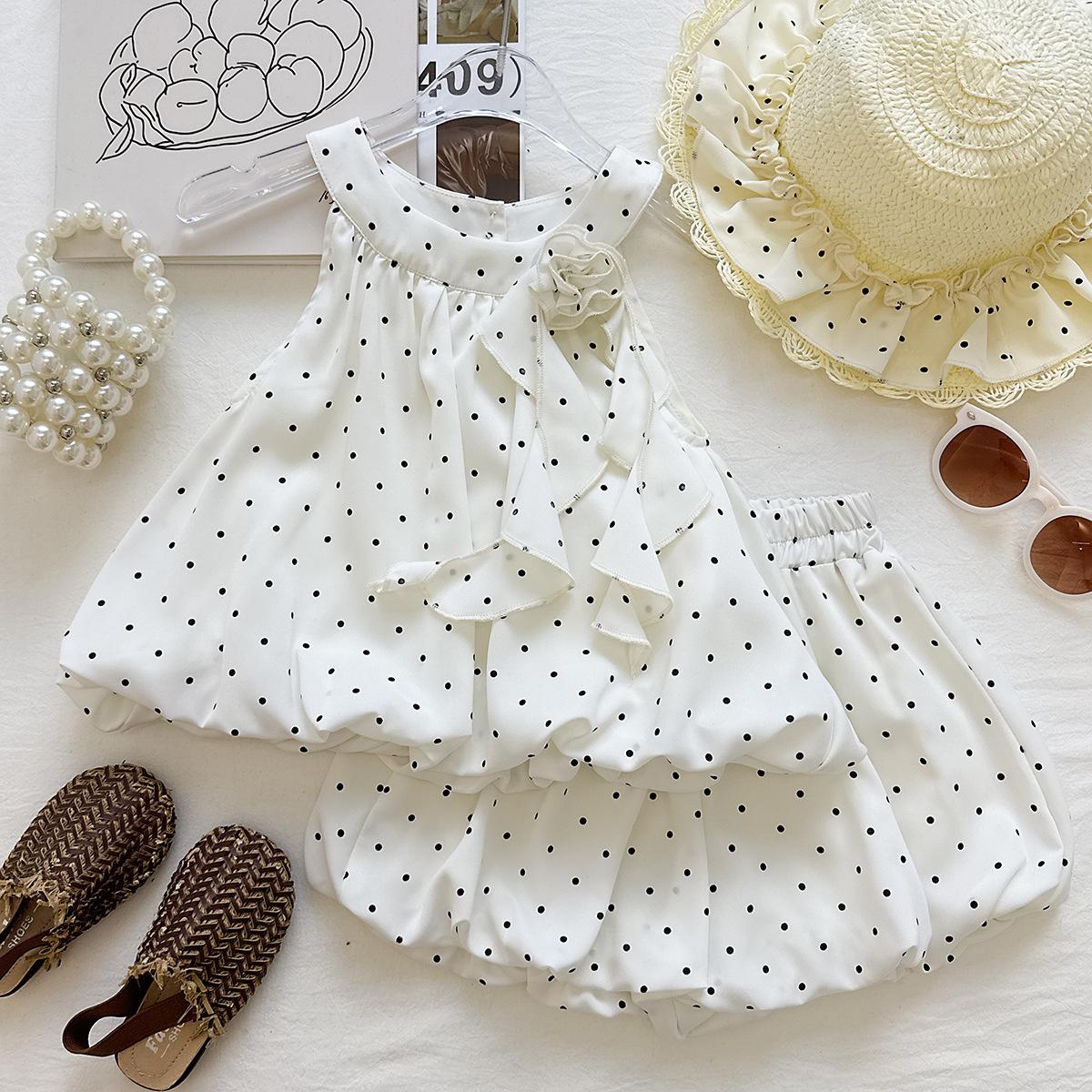 Summer Girls Polka Dot Chiffon Halter Top With 3D Flower And Bud Shorts Fashionable Two Piece Set 80cm