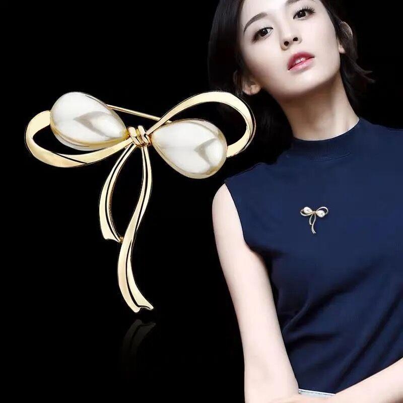 Elegant Pearl Bow Brooch: High-End Women's Corsage, Neckline Pin, and Cardigan Accessory.