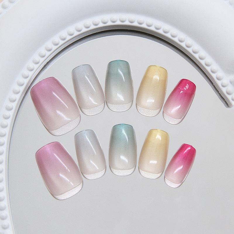 Ice through cat's eye vitality rainbow cute dopamine girlish feeling removable manicure 30 pieces