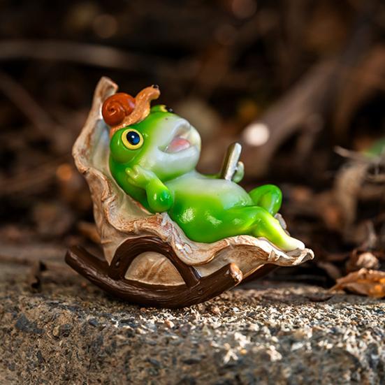 Garden Frog Figurine Frog Reading A Book on Rocking Chair Statue Resin