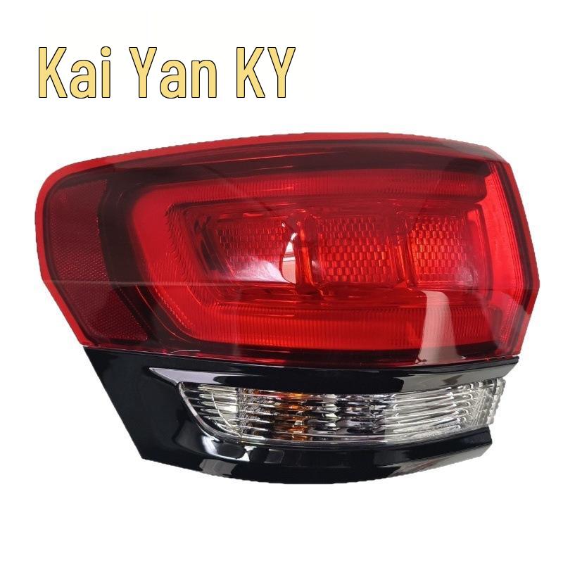 LED-Heckleuchte mit schwarzer Zierleiste für Jeep Grand Cherokee 2014-2020