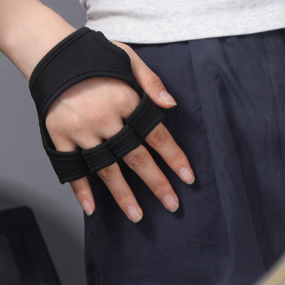 1 Pair Women Fitness Palm Protect Pads Wear-resistant Weightlifting Hand Protect Pads  Deadlift