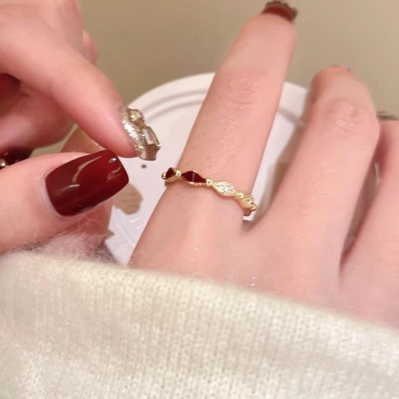 Red New Year Rhinestone Plaid Index Finger Ring - Retro & Sweet Fashion for Women