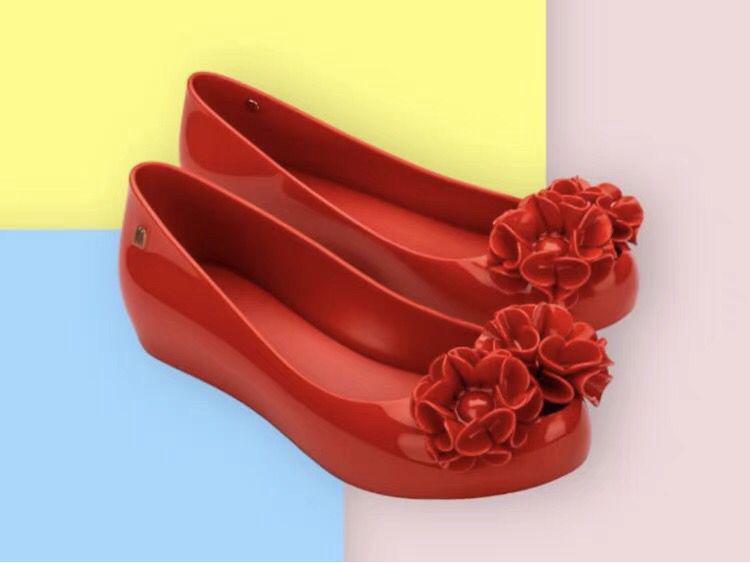2025 Melissa Women's Camellia Jelly Shoes – Soft Sole, Open-Toe, Inner Height