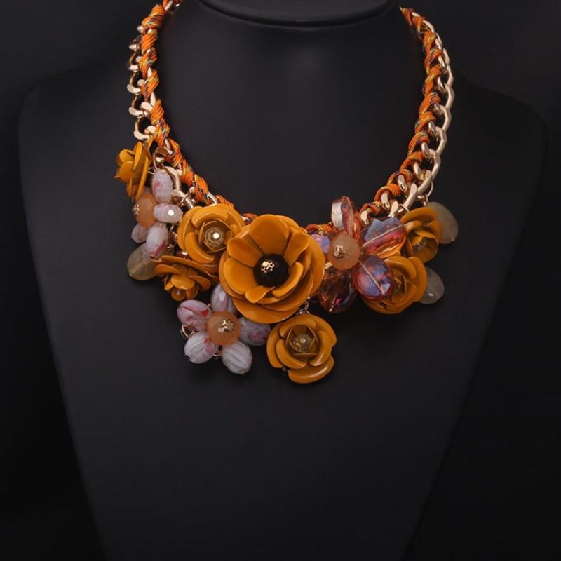 European and American Fashion Blue Crystal Gemstone Flowers and Other Multi-layer Woven Short Collarbone Necklace Women's Jewelry 2026