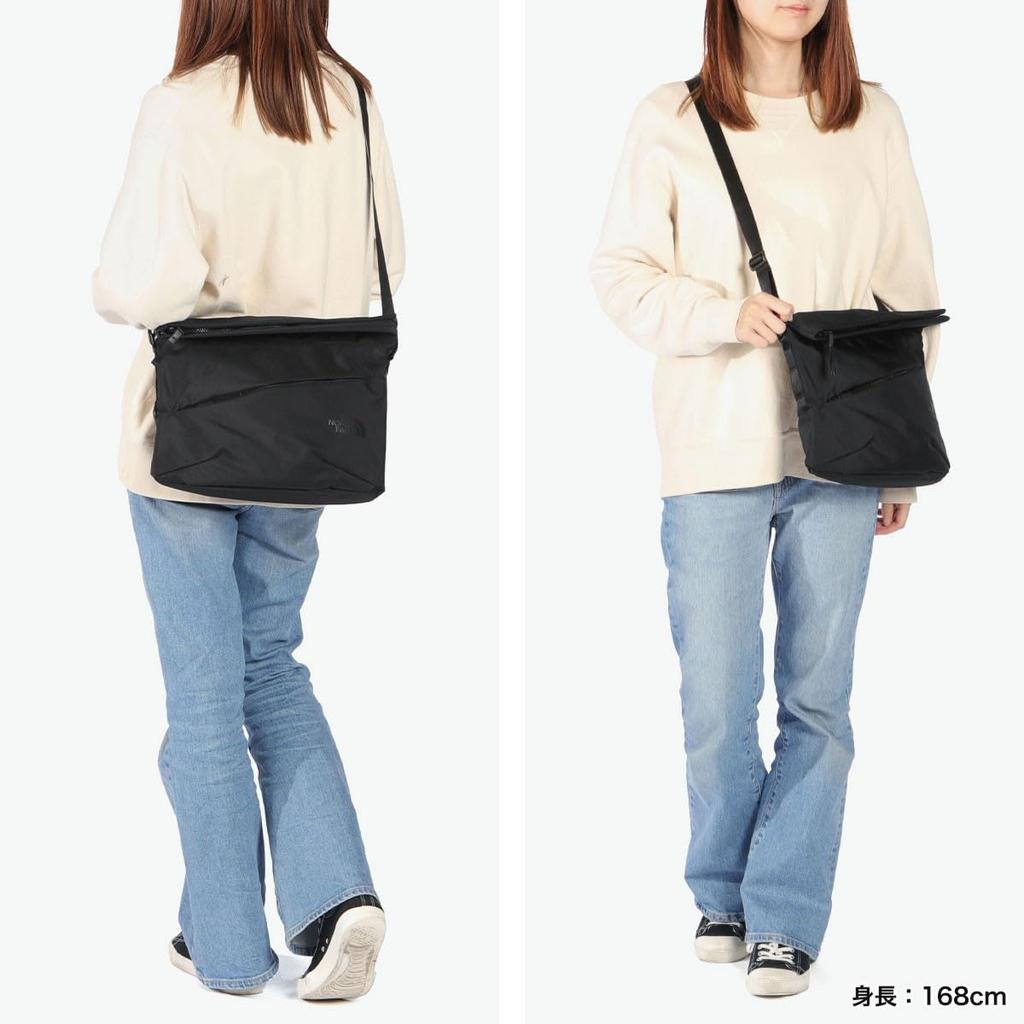 Norra Pyrenéerna Axel L Svart [The Face]