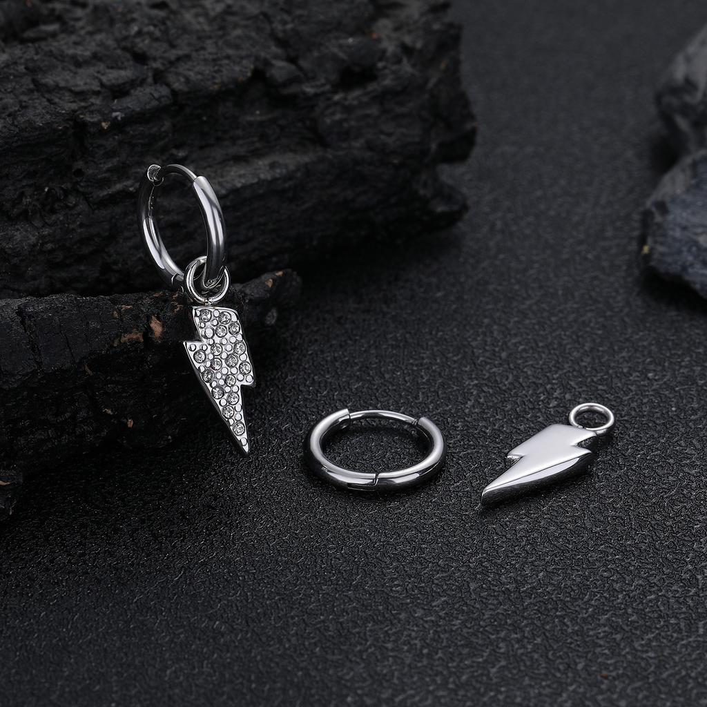 European and American New Lightning Earrings Women's High-end Niche Earrings A Versatile Hip-hop Lightning Diamond Earrings Men 2026