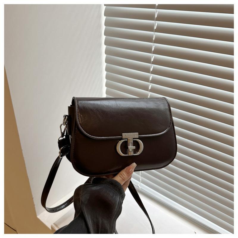 

Small bag women s spring new retro versatile chain shoulder messenger bag lock small square bag