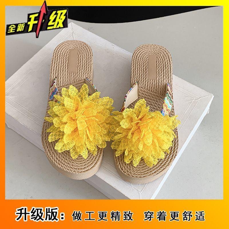 Non-slip vacation beach shoes women's summer wear 2025 summer new fashion platform flip-flops flower slippers women