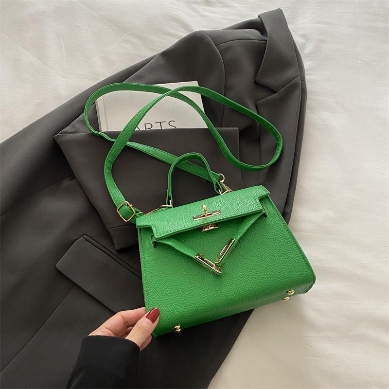 Autumn Small Bag Women's New Trendy Women's Bag Small Square Bag Shoulder Bag Fashionable Personalized Portable Messenger Bag