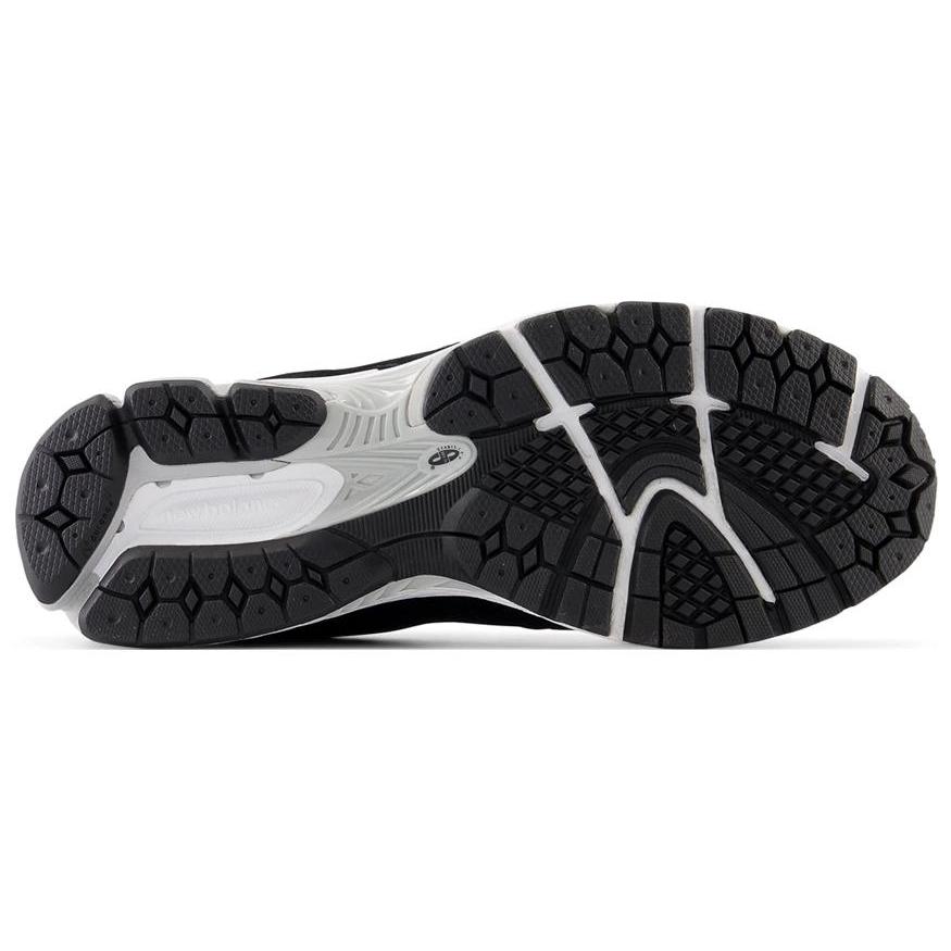 New New Balance 2002R Gore Tex Black Castlerock M2002RXD
