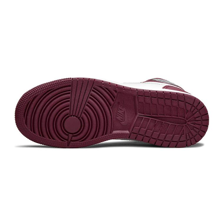 Jordan Air Jordan 1 Retro High OG 'Bordeaux' Comfortable Versatile Leather Bordeaux Cushioning High Top 575441-611