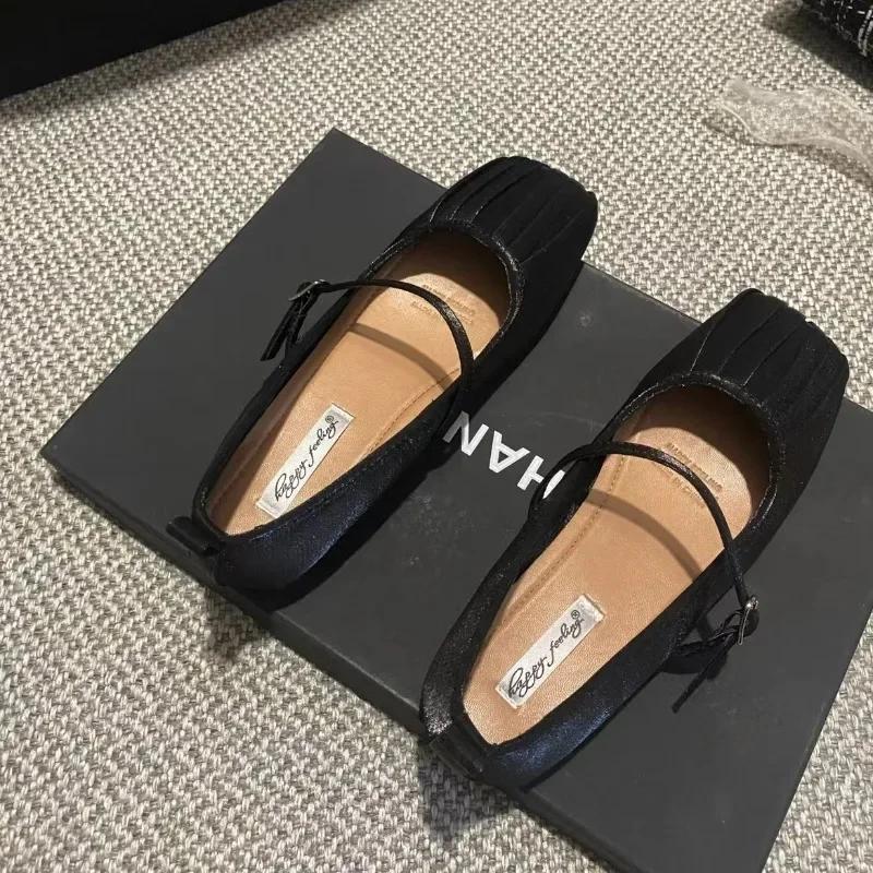 Soft Shoes Woman Comfortable and Elegant Shallow Mouth Square Toe Casual Female Sneakers Loafers with Fur Flats All-Match New