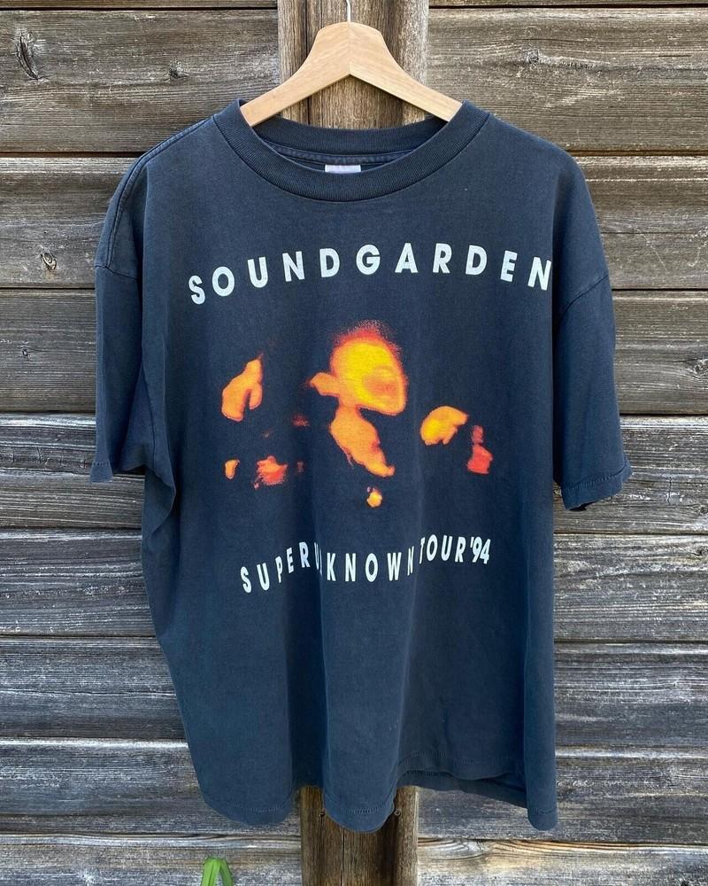 Soundgarden Superunknown Tour 1994 Short Sleeve Unisex T shirt Reprint KH12400 Unisex T-Shirt