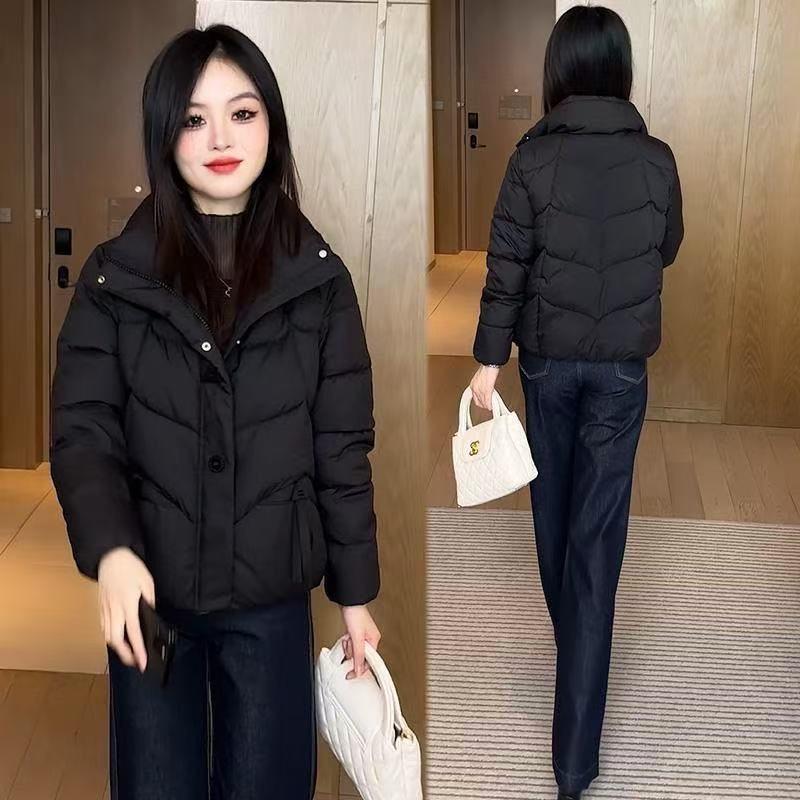 

Short Out-of-Season Thickened Cotton Jacket - Fashionable Warm Winter Coat for Moms L 105-120 lbs