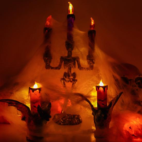 Halloween LED Bat Candle Lamp Flameless Flickering Tabletop Candle Lamp Horror Black Bat Statue Candlestick for Indoor Home Decor