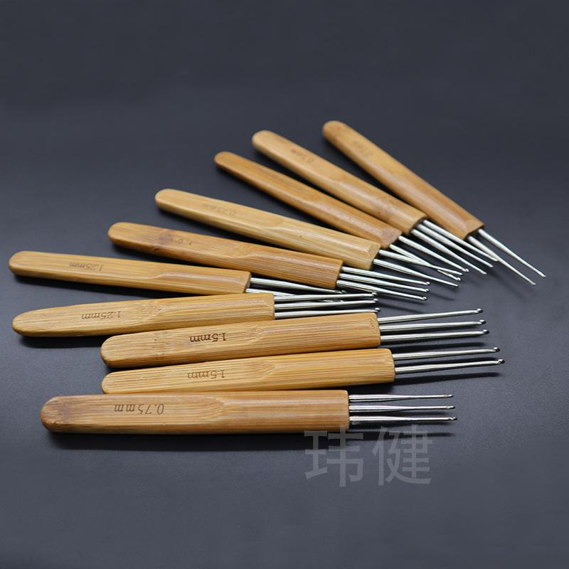 1Pc 0.5mm/0.75mm Dreadlock Crochet Hook Wood Crochet Needles Hair Dreadlocks Tool for Braid Craft  DIY Sewing Tool