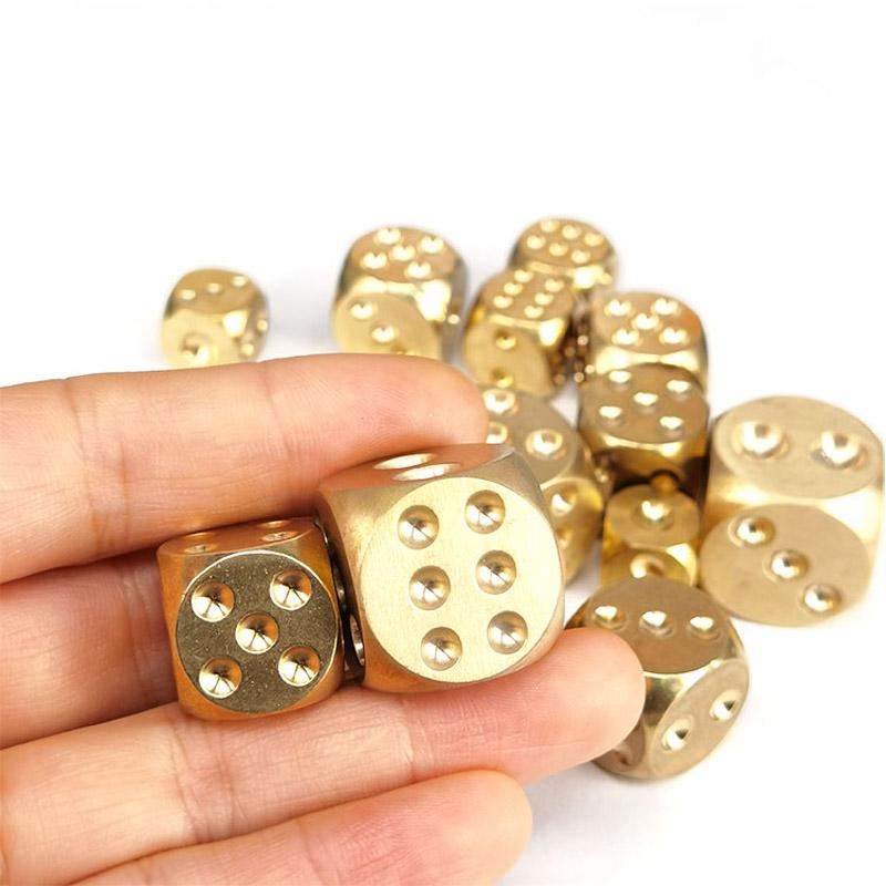 5pcs Metal Dice Solid Brass Gold High-Quality 6-Sided Game Dice Hand Polished Stress Relieving Family Gathering Toy 15mm