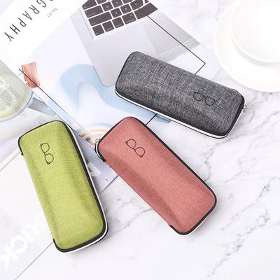 Brillen & Accessoires – Accessoires für Brillen