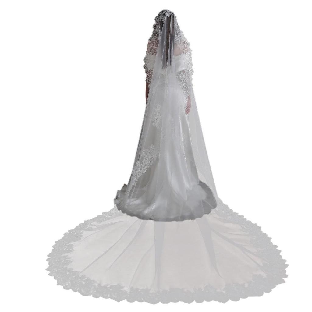 V863 Courtly White Vintage Cathedral Long Lace Bridal Veil