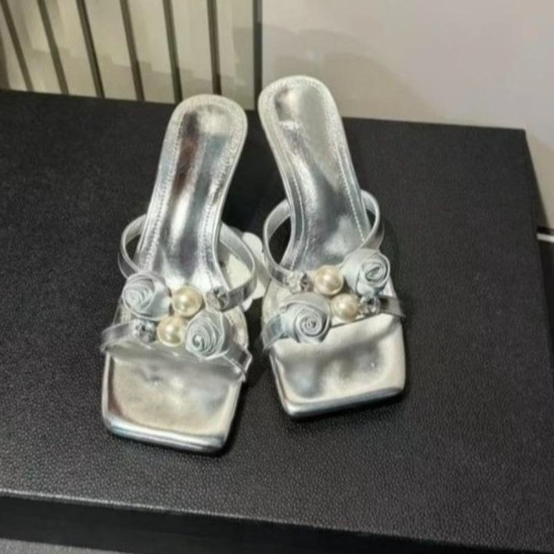 

Жемчужные Цветы Открытый Носок Туфли на Высоком Каблуке Женские Для Улицы Новая Летняя Мода Квадратный Носок Блочный Каблук Крутые Для Мытья Полов 40 серебряный