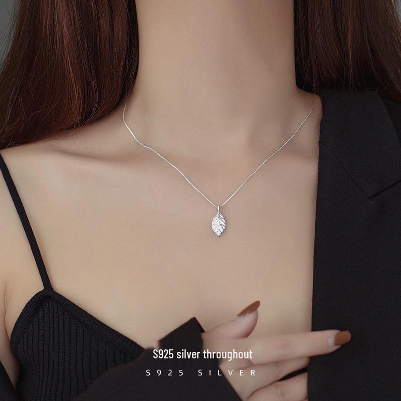 Banyan Tree Silver Forest Series Micro-Diamond Leaf Necklace for Women