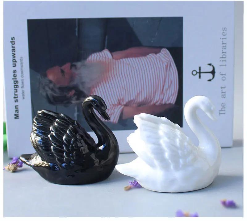 Modern Minimalist Black and White Couple Swan Home Accessories Decorative Figurines Ceramic Knickknacks Wedding Gifts Ornaments