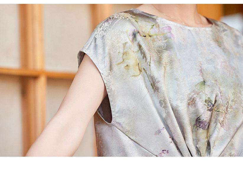 Stylish Summer Short Sleeve T-shirt Set for Mother's Day - Two-Piece Temperament Outfit for Middle-Aged & Elderly Women
