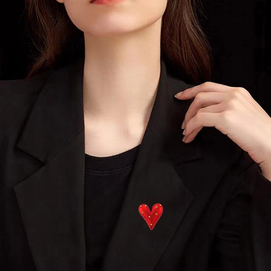 Red Heart Brooch Women Lapel Pin Decorative Brooch Pin Stylish Heart Coat Sweater Pin Gift for Friends Family