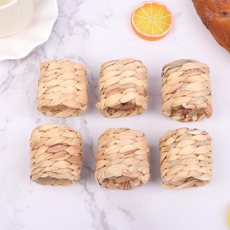 6Pcs Rural Style Napkin Rings Natural Water Hyacinth Grass Hand-Woven Napkin Rings For Table Decor Napkin Holder Buckles