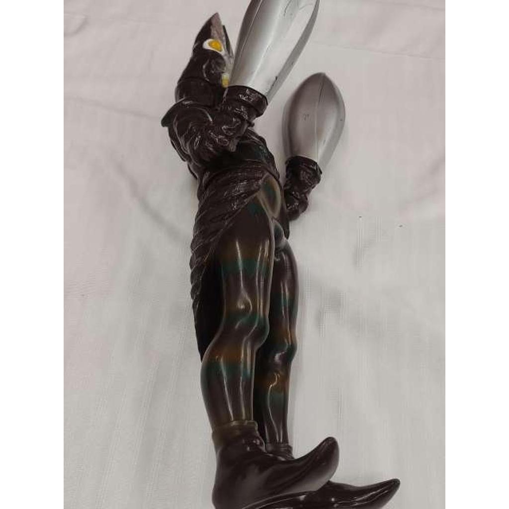 Used Ultraman Series Big Size Soft Vinyl Figure 2nd Generation Baltan Alien (Dark Brown