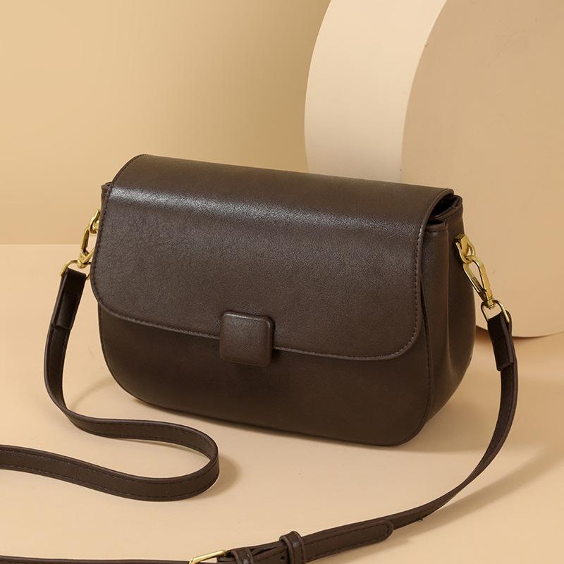 Women's Small Bag Lightweight 2026 New Niche Messenger Women's Bag Fashionable and Simple Underarm Bag Shoulder Bag
