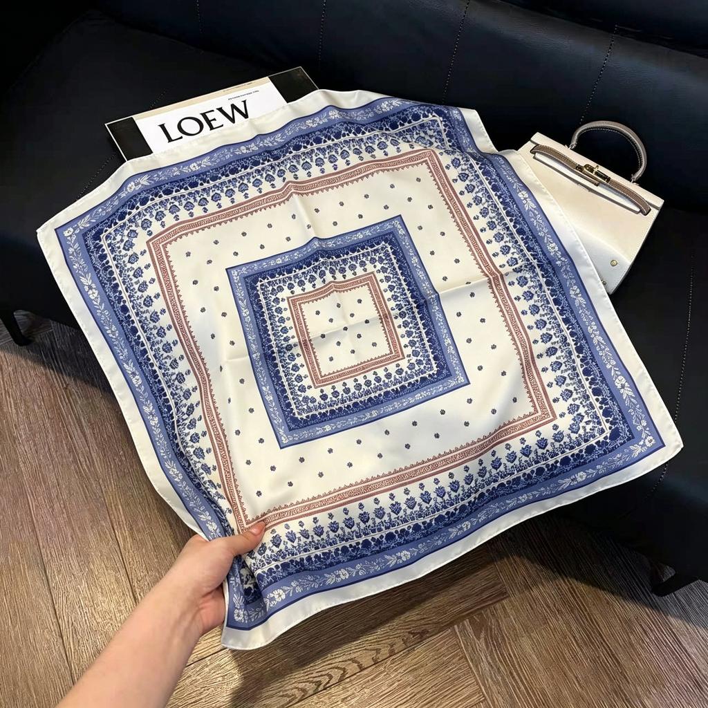 May Kaji Cashew Flower Square Scarf Retro Men's Silk Scarf Buckle British Style Scarf Men's Paisley Pattern Small Scarf Women