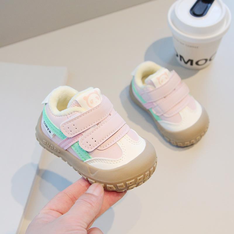 Babyskor småbarnsskor vinter mjuk sula fleece förtjockade varma barn 1-3 år pojkar och flickor babyskor funktionella skor trend