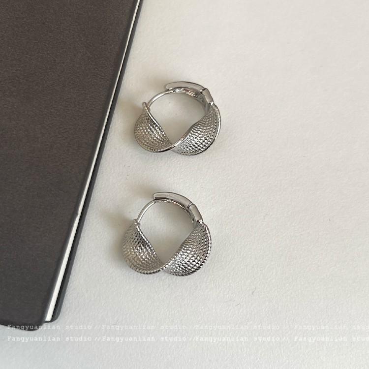 Women S Gold Twist Hoop Ear Buckles Unique Luxury Earrings