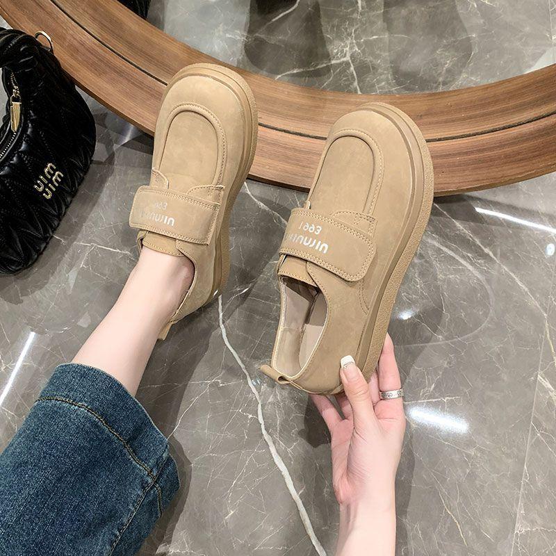 

Flat-heeled Birkenstocks women s 2025 spring new British style round head versatile small leather shoes one pedal Velcro single shoes 35