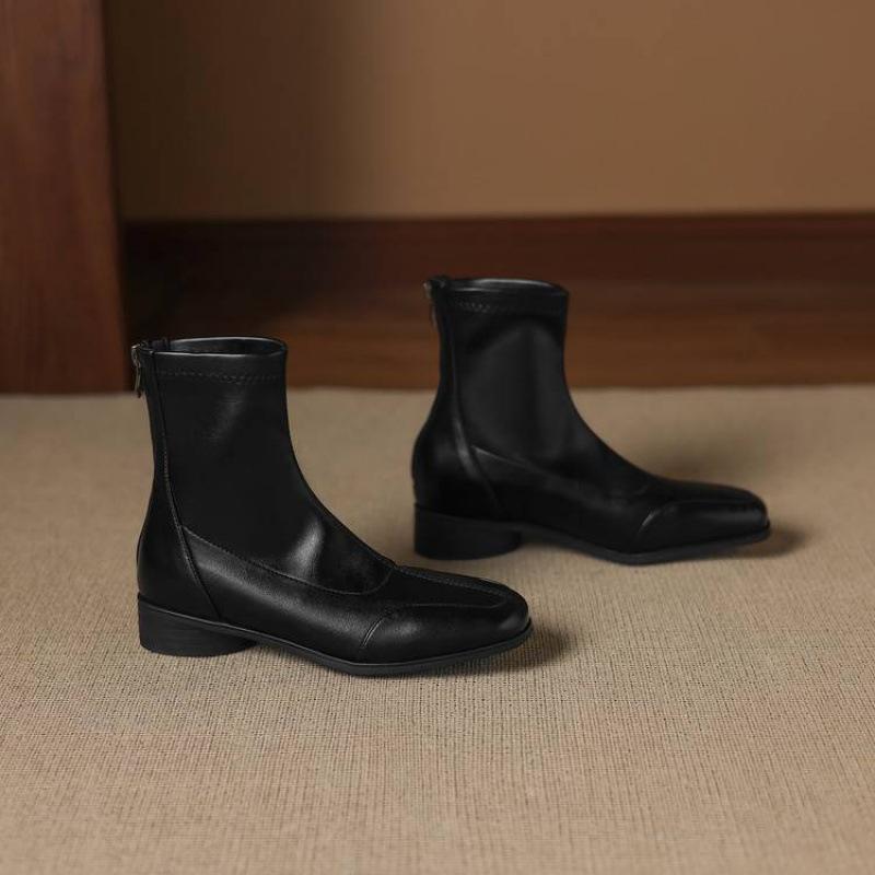 

Корейская версия женских полусапог на резиновой подошве, на низком каблуке, новых однотонных, большого размера, с квадратным носком, осенне-зимних, на молнии, Мартин 39